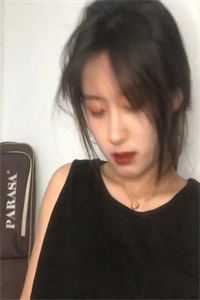 小白莲她乖巧美丽，行走江湖靠演技